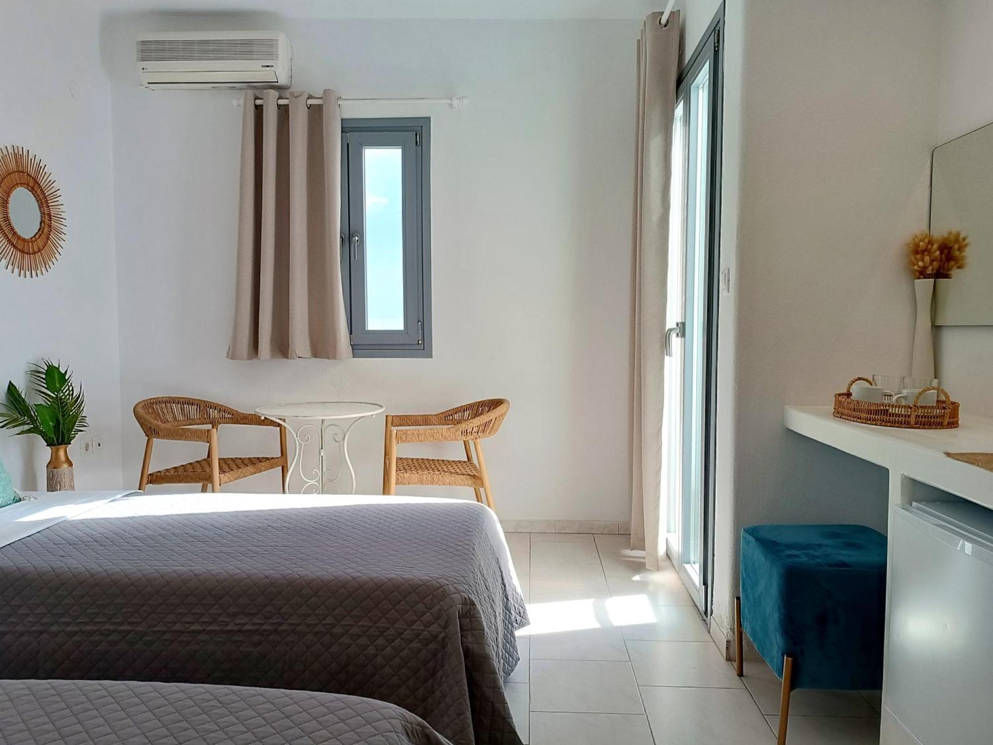 Apanema Paros Apartment Naousa  Room photo